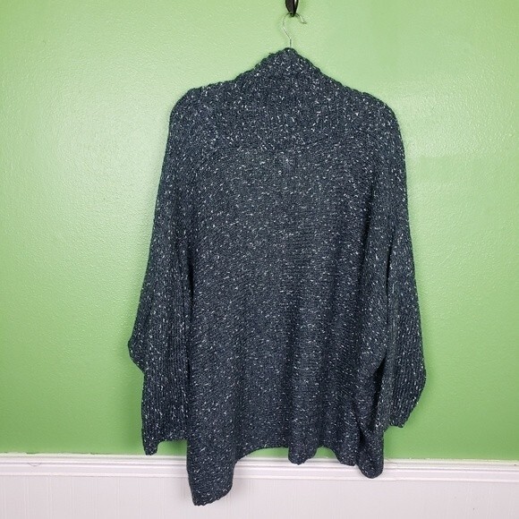 Lane Bryant NWT Women's Draped Blue Silver Open Cardi Shrug Jacket Size 26/28 - Picture 7 of 13